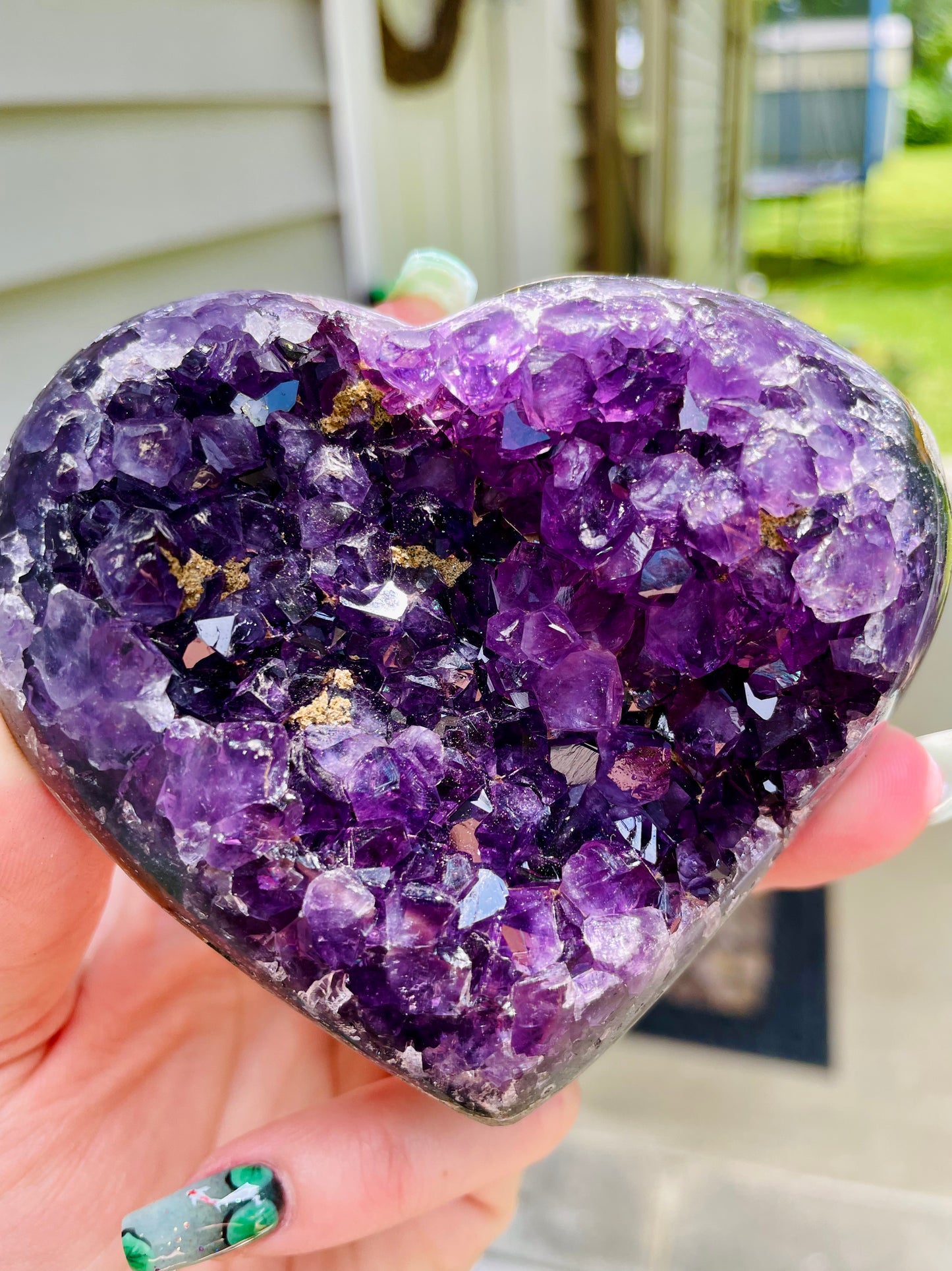 Uruguayan Amethyst Heart - Medium